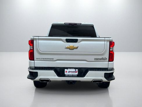 Used 2023 Chevrolet Silverado 1500 High Country w/ High Country Premium Package AWD/4WD image 6