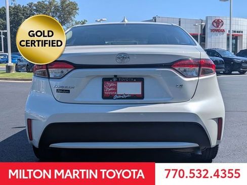 Certified 2022 Toyota Corolla LE FWD image 9