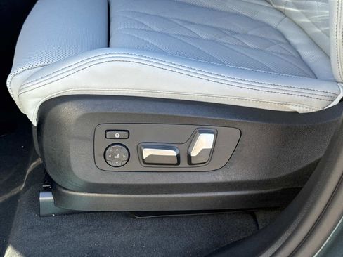 New 2026 BMW X5 xDrive40i w/ Executive Package image 23