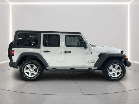 Used 2018 Jeep Wrangler Unlimited Sport S AWD/4WD image 7