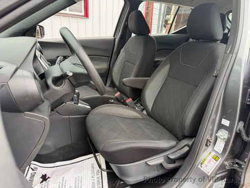 Used 2020 Nissan Kicks S FWD image 13