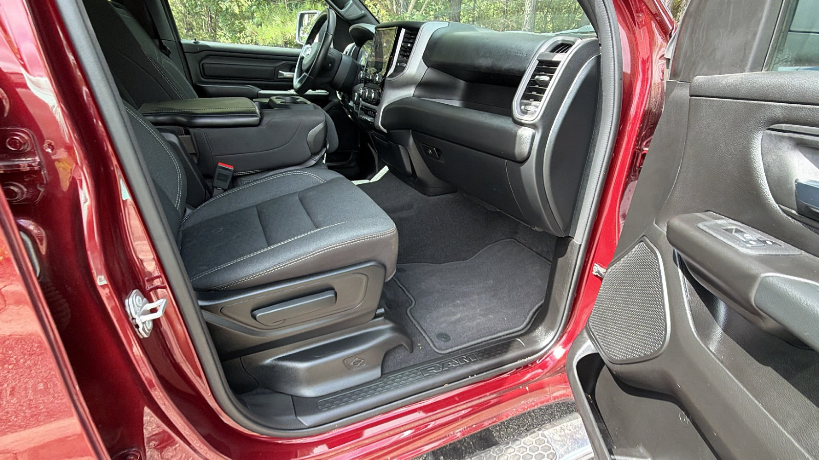 Used 2025 RAM 1500 Tradesman AWD/4WD image 19