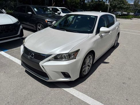 Used 2016 Lexus CT 200h w/ Accessory Package 2 FWD image 1