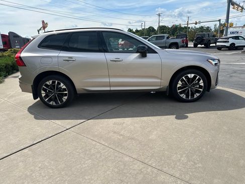 Used 2026 Volvo XC60 T8 Plus w/ Protection Package Premier AWD/4WD image 4