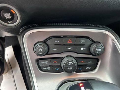 Used 2022 Dodge Challenger GT w/ Driver Convenience Group image 25