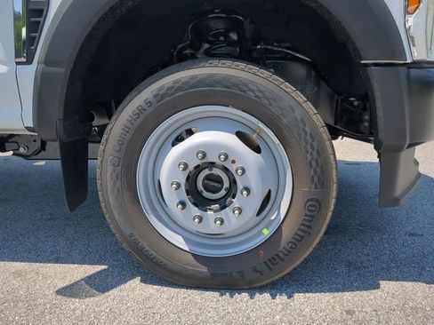 New 2025 Ford F550 4x4 Crew Cab Super Duty image 10