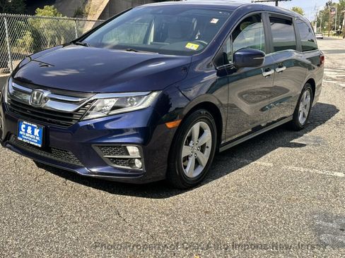 Used 2019 Honda Odyssey EX-L image 2