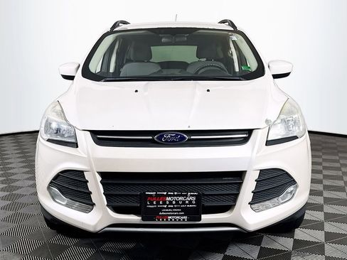 Used 2016 Ford Escape SE w/ Equipment Group 201A AWD/4WD image 2