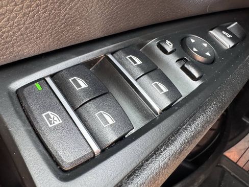 Used 2018 BMW X5 xDrive50i AWD/4WD image 19