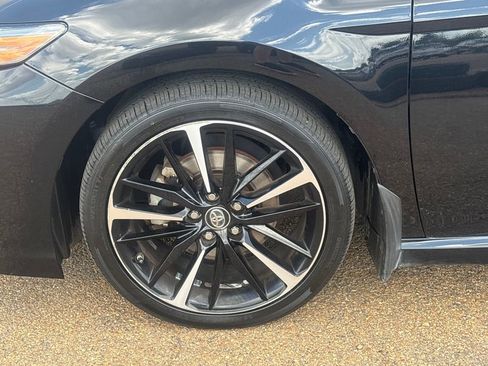 Used 2019 Toyota Camry XSE FWD image 24