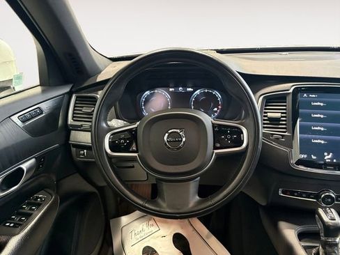 Used 2020 Volvo XC90 T6 Momentum image 10