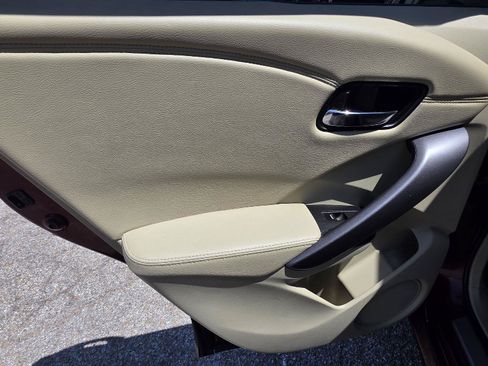 Used 2013 Acura RDX w/ Technology Package AWD/4WD image 40
