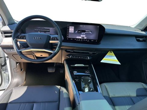 New 2026 Audi Q3 quattro 2.0T AWD/4WD image 16