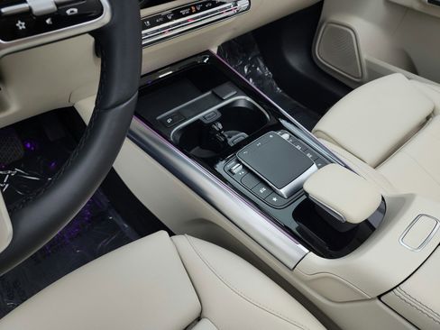 Used 2023 Mercedes-Benz GLA 250 image 11