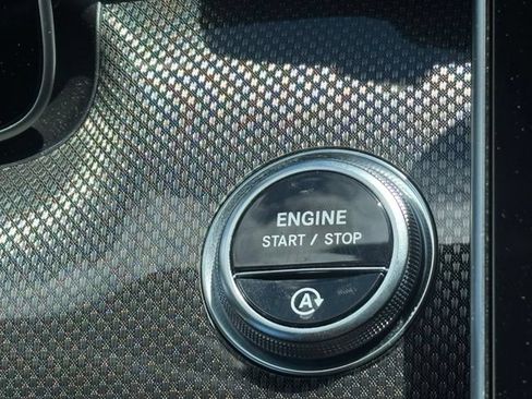 Used 2024 Mercedes-Benz CLE 300 4MATIC Coupe image 29