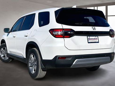 New 2025 Honda Pilot EX-L image 3