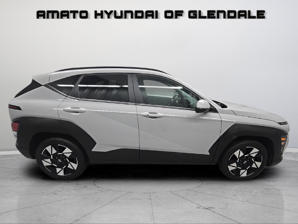 Certified 2025 Hyundai Kona SEL FWD image 8