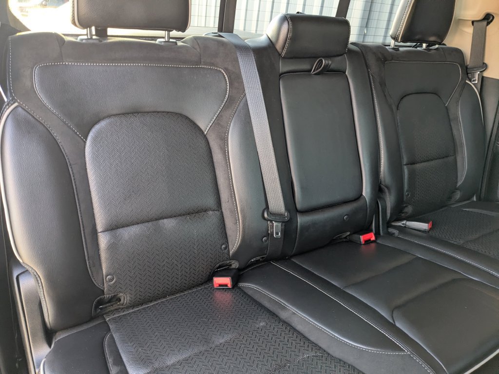 Used 2019 RAM 1500 Laramie AWD/4WD image 30