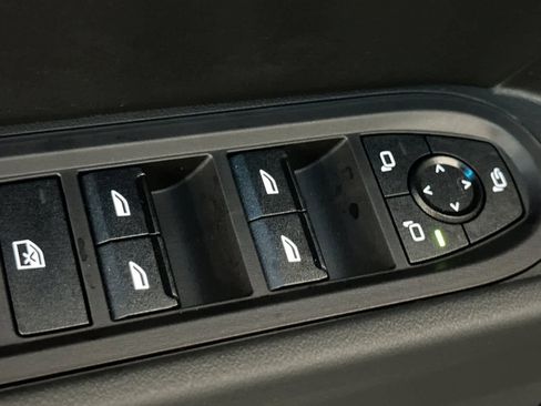 New 2026 MINI Cooper 4-Door Hardtop image 13