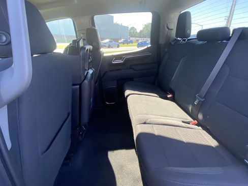 Used 2022 Chevrolet Silverado 1500 LT image 10