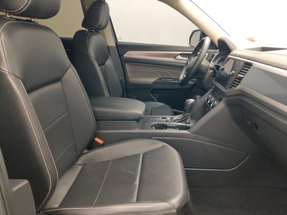 Used 2021 Volkswagen Atlas SE w/ Panoramic Sunroof Package FWD image 21