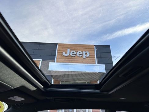 Used 2022 Dodge Challenger SXT w/ Blacktop Package image 29