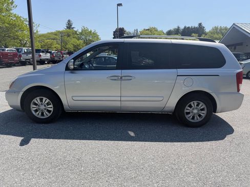 Used 2012 Kia Sedona LX w/ PWR Pkg FWD image 2