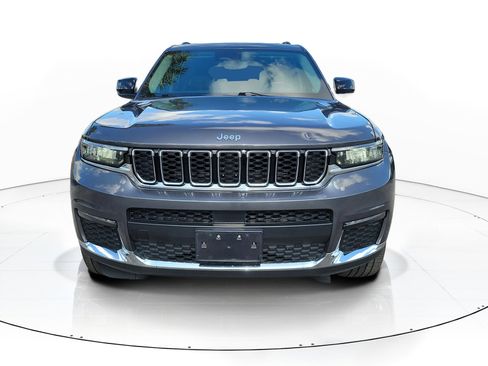 Used 2022 Jeep Grand Cherokee L Limited AWD/4WD image 2
