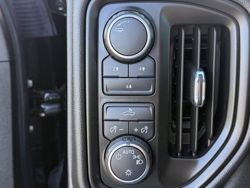 Used 2024 Chevrolet Silverado 2500 W/T image 31