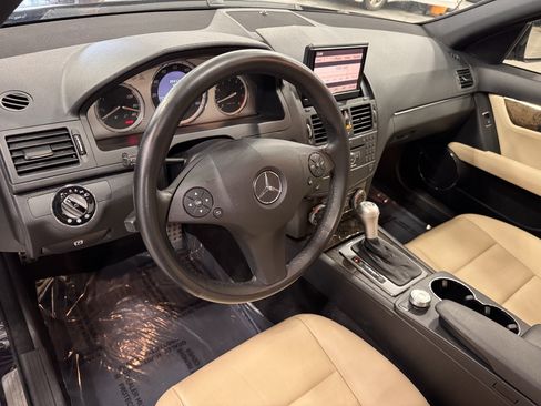 Used 2008 Mercedes-Benz C 350 Sport image 16