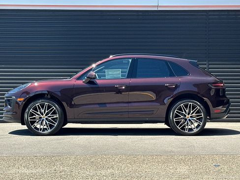 New 2026 Porsche Macan AWD/4WD image 2