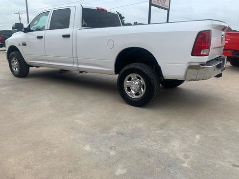 Used 2012 RAM 2500 ST w/ Chrome Appearance Group AWD/4WD image 4