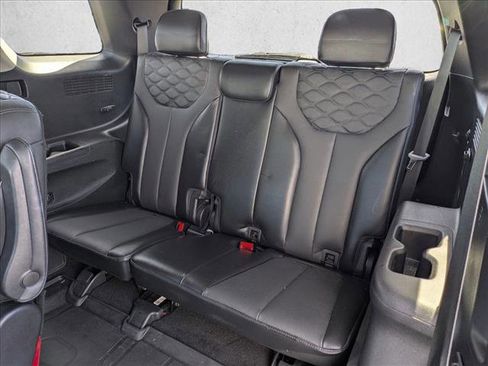 Used 2021 Hyundai Palisade Limited w/ Winter Package AWD/4WD image 21