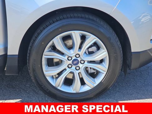 Used 2022 Ford Edge Titanium AWD/4WD image 39