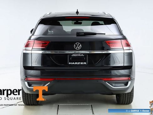 Used 2023 Volkswagen Atlas Cross Sport SE w/ Panoramic Sunroof Package image 48