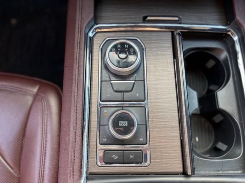 Used 2022 Ford Expedition Max Limited AWD/4WD image 32