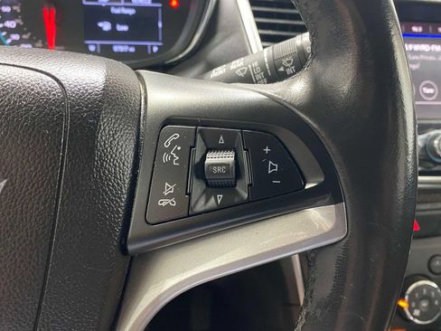 Used 2022 Chevrolet Trax LT w/ Sport Edition AWD/4WD image 21