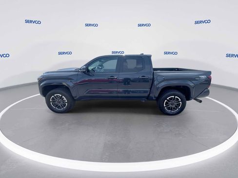 Used 2024 Toyota Tacoma TRD Sport image 5