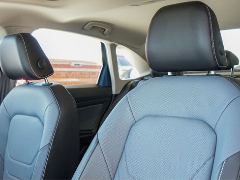 New 2026 Volkswagen Jetta SEL FWD image 10