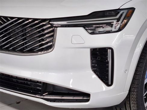 New 2026 Volvo XC90 B6 Plus w/ Protection Package Premier image 12