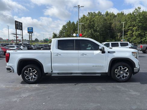Used 2026 GMC Sierra 1500 SLT AWD/4WD image 4