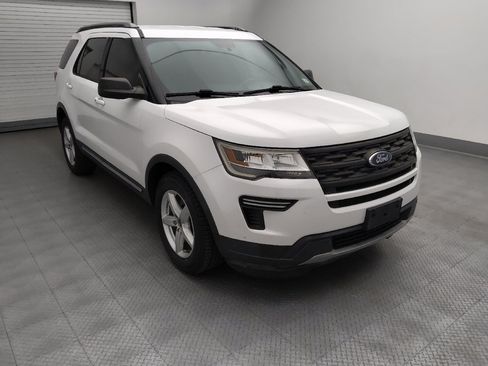 Used 2019 Ford Explorer XLT FWD image 13