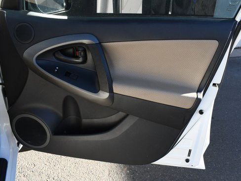 Used 2012 Toyota RAV4 Limited image 24