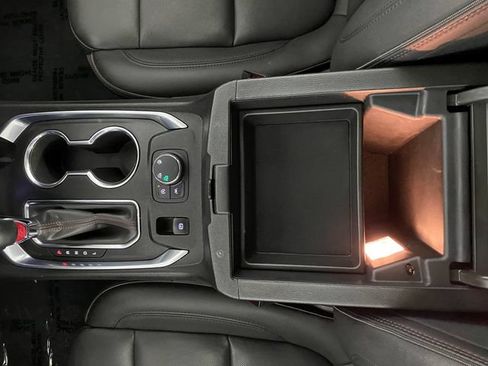 Certified 2023 Chevrolet Traverse RS AWD/4WD image 29