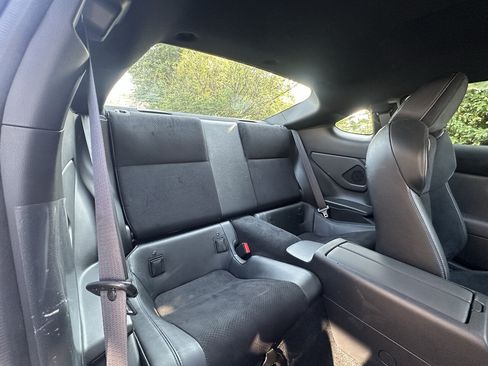 Used 2025 Toyota GR86 Premium w/ Performance Package RWD image 34
