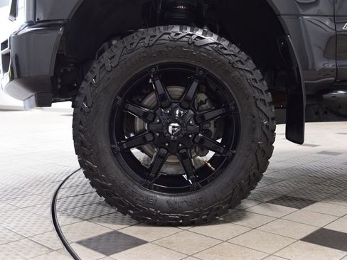 Used 2022 Ford F350 Lariat w/ Black Appearance Package AWD/4WD image 26