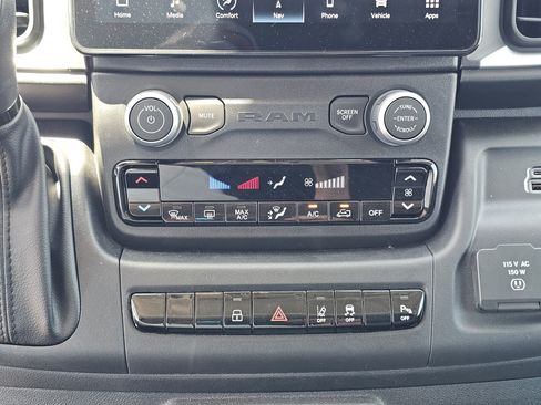 New 2025 RAM ProMaster 3500 w/ Quick Order Package 22H SLT+ FWD image 30