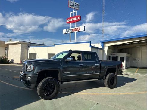 Used 2017 GMC Sierra 1500 Denali w/ Denali Ultimate Package AWD/4WD image 12