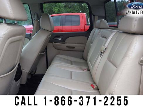 Used 2009 GMC Sierra 2500 SLT w/ Entertainment Package image 16
