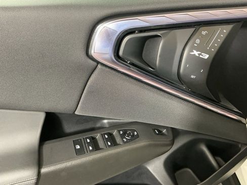 Certified 2025 BMW X3 xDrive30i w/ Convenience Package image 18